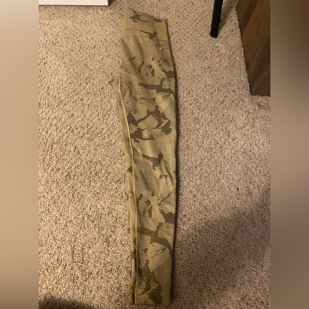 Gymshark yellow leggings